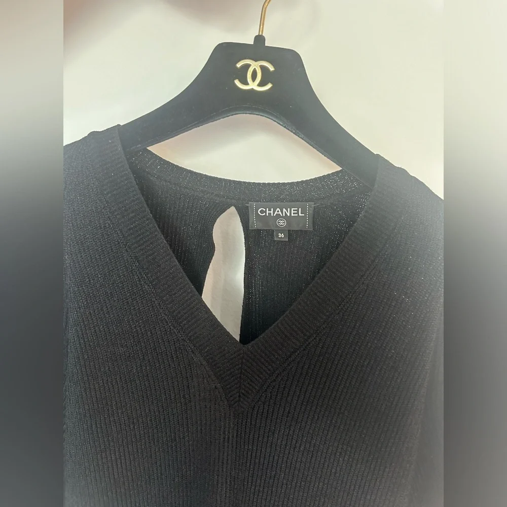 Chanel dress - Picture 3 of 7